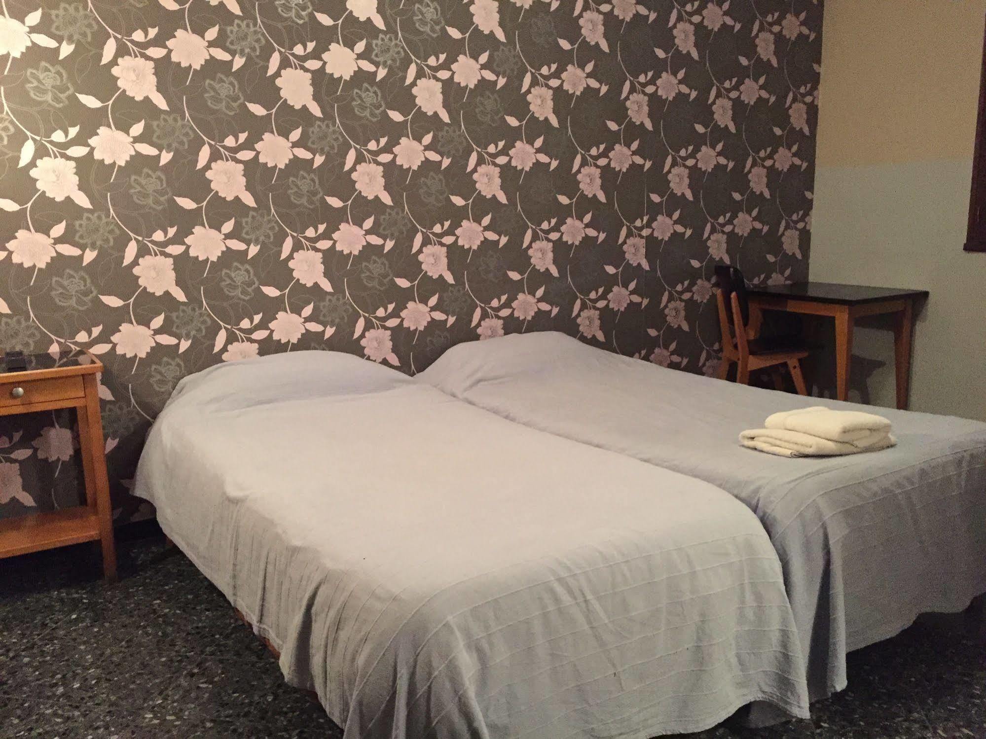 La Bastide Hotel Alleins ภายนอก รูปภาพ